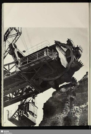 51 Schaufelradbagger im Tagebau Mücheln