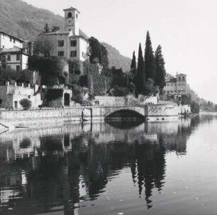 Gravedona ed Uniti (Italien). Ansicht der Stadt am Lago di Como