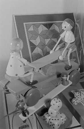 Messestand mit Holzspielzeug der Marke BIMBO