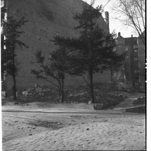 Negativ: Trümmer, Bundesallee 69, 1953