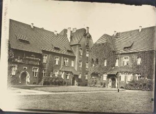 Altona. Nyegaard-Stift an der Allee