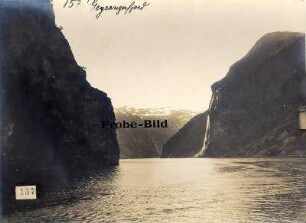 Bei Merok/ Norwegen: Geirangerfjord
