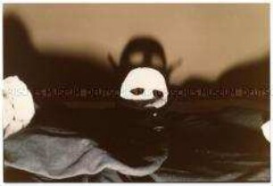 Gipsmaske mit Schatten (Altersgruppe 14-17)