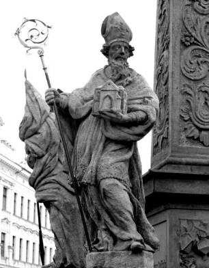 Mariensäule — Statue
