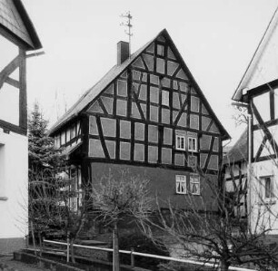 Mengerskirchen, Gartenfeldstraße 1