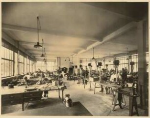 Elektro-Mechanik-Fabrik Abrahamson, Berlin-Lankwitz: Werkstatt