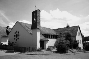 Kath. Pfarrkirche ''Zur Hl. Dreifaltigkeit''; Hünstetten, Bürgerhausstraße 2