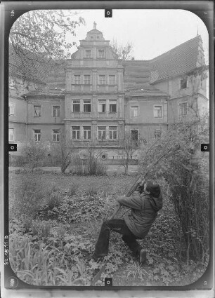 Pirna-Rottwerndorf, Altrottwerdorf 24. Schloß (ab 1556). Straßenfront (Teilansicht)