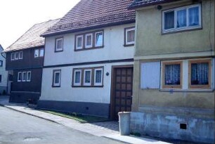 versetzt stehende Bauernhäuser in der Backhausgasse