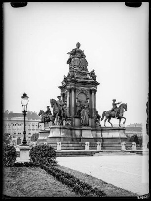 Wien: Maria-Theresia-Denkmal