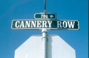 Monterey. Straßenschild der Cannery-Row
