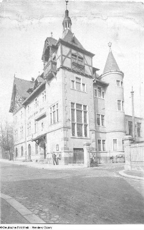 Dresden-Trachenberge, Döbelner Straße 110. Gasthof "Wilder Mann". Straßenansicht