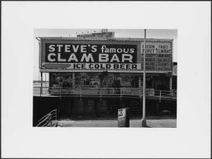 Lokal an einer Seepromenade, New York