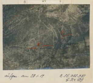 Foto feindlicher Batterien im "Oulcher-Wald" südlich des Château de Blanc Sablon (Luftbild)