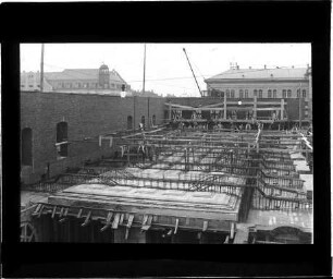 Kollegiengebäude der Universität Freiburg (Baustelle)