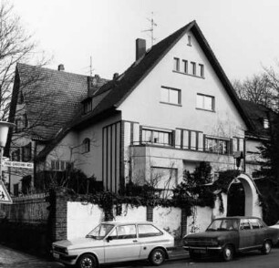 Dreihäusergruppe 'Eckhaus'; Darmstadt, Prinz-Christians-Weg 2