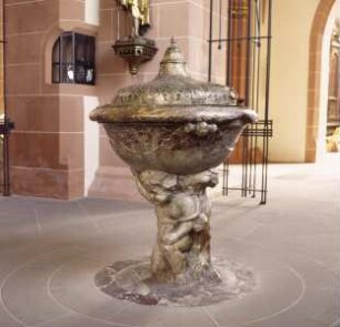Taufstein mit Deckel