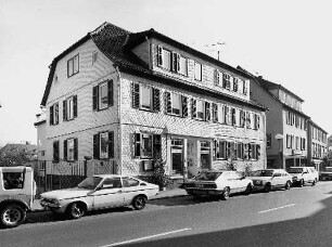 Michelstadt, Bahnhofstraße 21, Bahnhofstraße 23