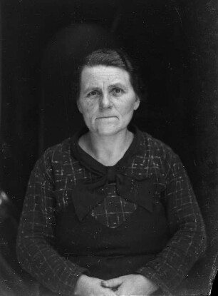 Mittelsachsen, Frauenportrait : Mittelsachsen. Frauenportrait
