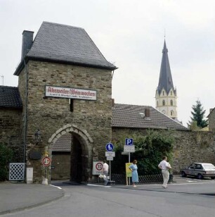 Stadtbefestigung — Adenbachtor