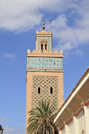 Minarett in der Altstadt : Das Minarett der El-Mansour Moschee steht in der Altstadt von Marrakesch, aufgenommen am 04.11.2008. Foto: Uwe Gerig
