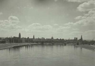 Dresden, Blick von der Brücke der Einheit (Albertbrücke)