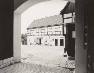 Bauernhof (ehem. Vierseithof) : Bauernhof (ehem. Vierseithof, 1. H. 19. Jh.). Wohnstallhaus