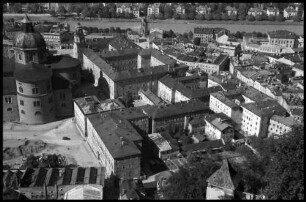 Salzburg: Häuser hinter dem Dom