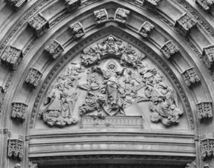 Puerta de la Asunción — Tympanon