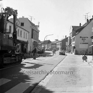 Kanalarbeiten: Hamburger Straße: Vorbereitungen zum Ausbau der Kreuzung mit Schützenstraße und Königstraße (im Hintergrund): Blick nach Südosten