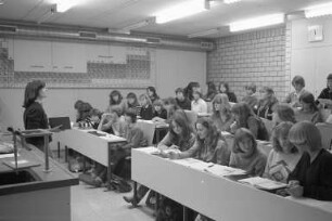Technisch mangelhaftes Be- und Entlüftungssystem im Gymnasium Neureut