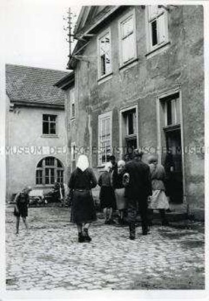 Landarbeiter des Volkseigenen Gutes Friedrichswerth
