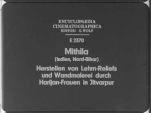 Mithila (Indien, Nord-Bihar) - Herstellen von Lehm-Reliefs und Wandmalerei durch Harijan-Frauen in Jitvarpur