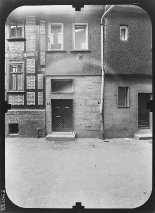 Schmalkalden, Leere Tasche. Wohnhaus. Straßenfront (Teilansicht)