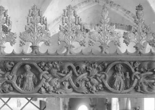 Chorschrankenbalken aus der Kirche des Burgklosters