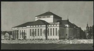 Gautheater Westmark (auch: Grenzlandtheater Saarpfalz, Saarländisches Staatstheater), Saarbrücken: Ansicht von Süden