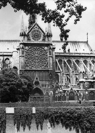 Paris. Kathedrale Notre-Dame (1163-1246/1255).Südquerhaus von Süden