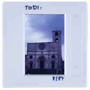 Todi, Kathedrale : Hauptfassade
