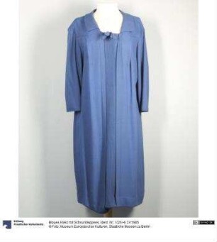 Blaues Kleid mit Schnurstepperei