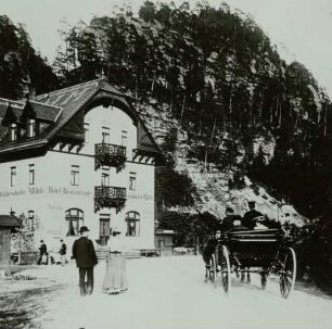 Waltersdorf, Reisekutsche vor Waltersdorfer Mühle