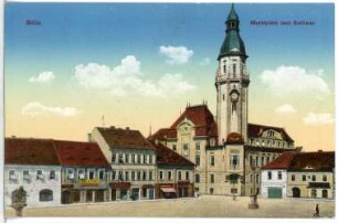 Bilin. Marktplatz und Rathaus