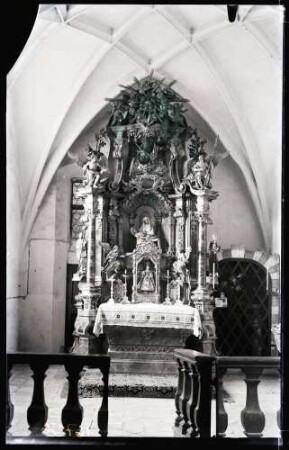 Klosterkirche; Altar