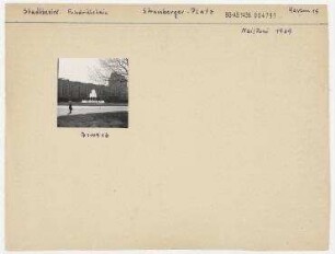 Straßenansichten. Berlin, Friedrichshain, Karl-Marx-Allee (vor 1961 Stalinallee)/ Strausberger Platz
