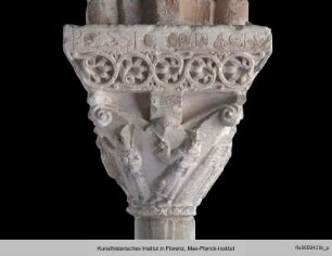 Kapitell mit Szenen aus dem Leben des Heiligen Benedikt von Nursia - N04MS42
