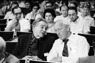 26. Tagung 1976 Physiker; Eröffnung: Gunnar Myrdal, Hannes Alfvén