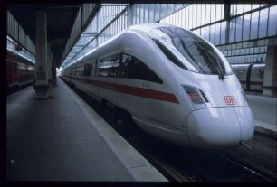 Intercity-Zug (im Hbf)