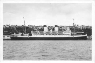 Passagierschiff "Monte Rosa" : Das Motorfahrgastschiff "Monte Rosa" (Baujahr 1930; Blohm und Voss / Stapellauf 1931) vor Salvador in Brasilien
