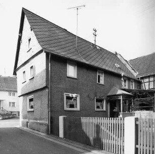 Villmar, Falkenbacher Straße 10