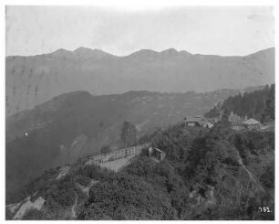 Darjeeling (Indien). Blick über einen Aussichtspunkt zum Kanchenjunga-Massiv