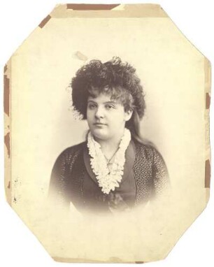 Portrait einer Frau/ Portrait eines Ehepaares